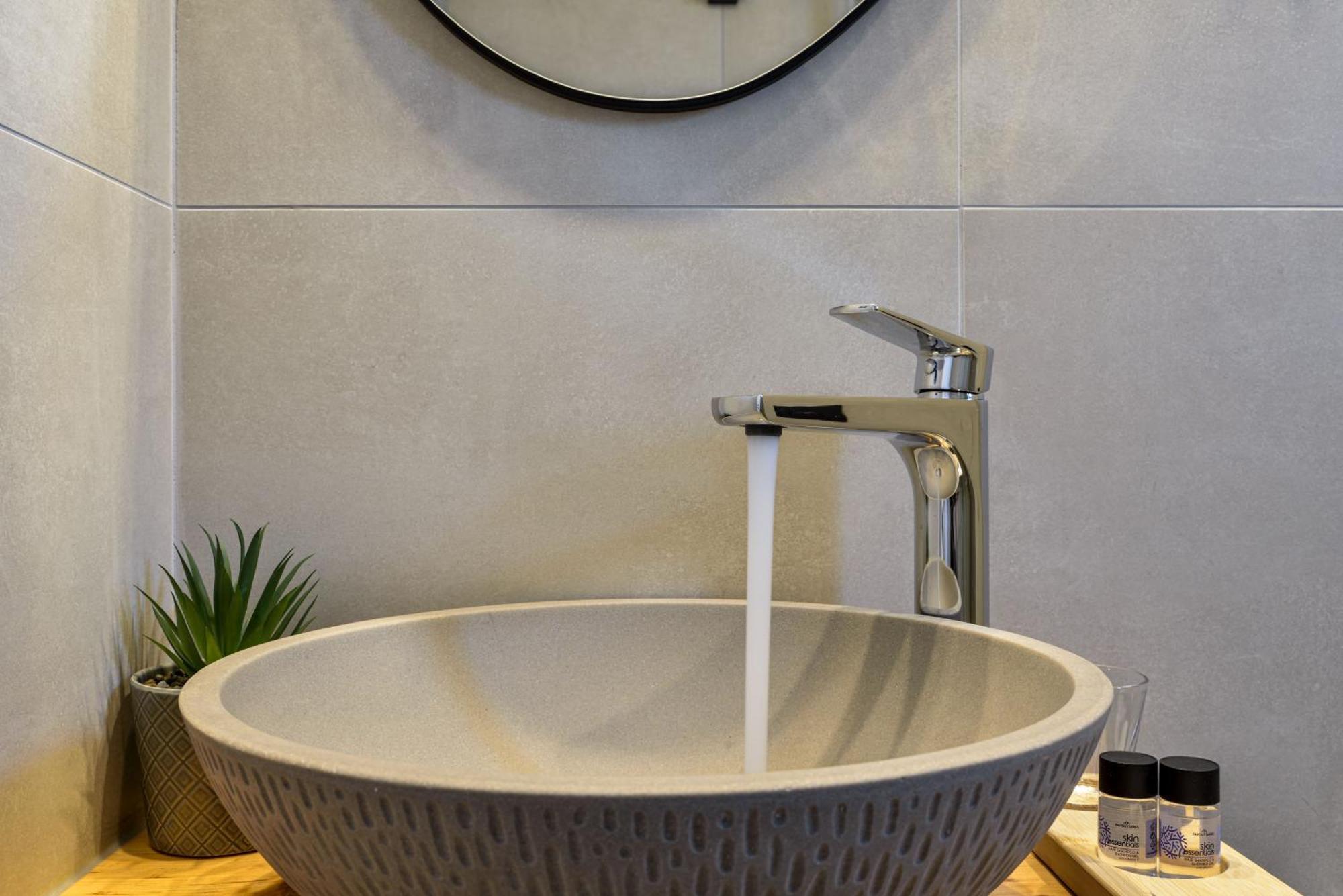 Eloque Simple Living Space Kato Daratso Ngoại thất bức ảnh